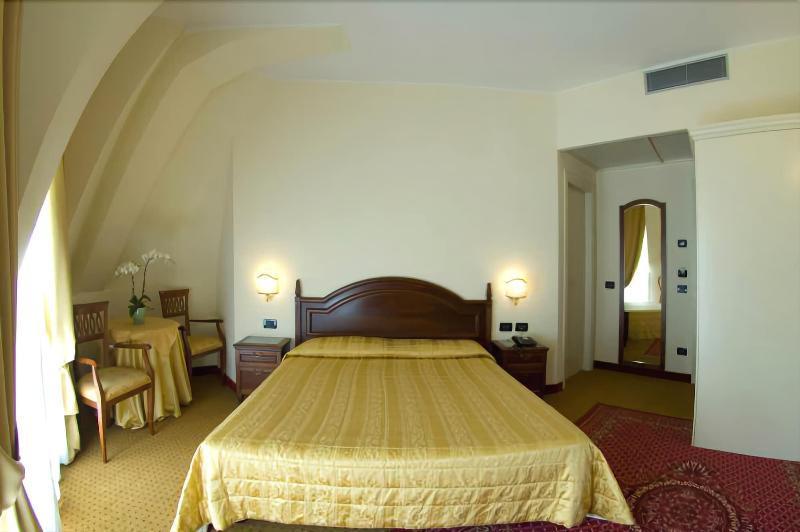 Hotel Villa Fiorita Salsomaggiore Terme Exterior foto